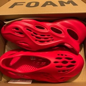 Yeezy foam runner vermillion size 10